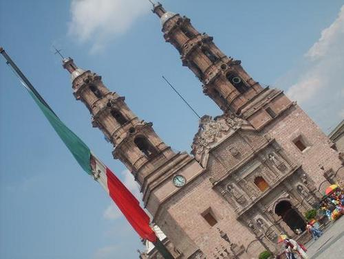 Aguascalientes´ cathedral