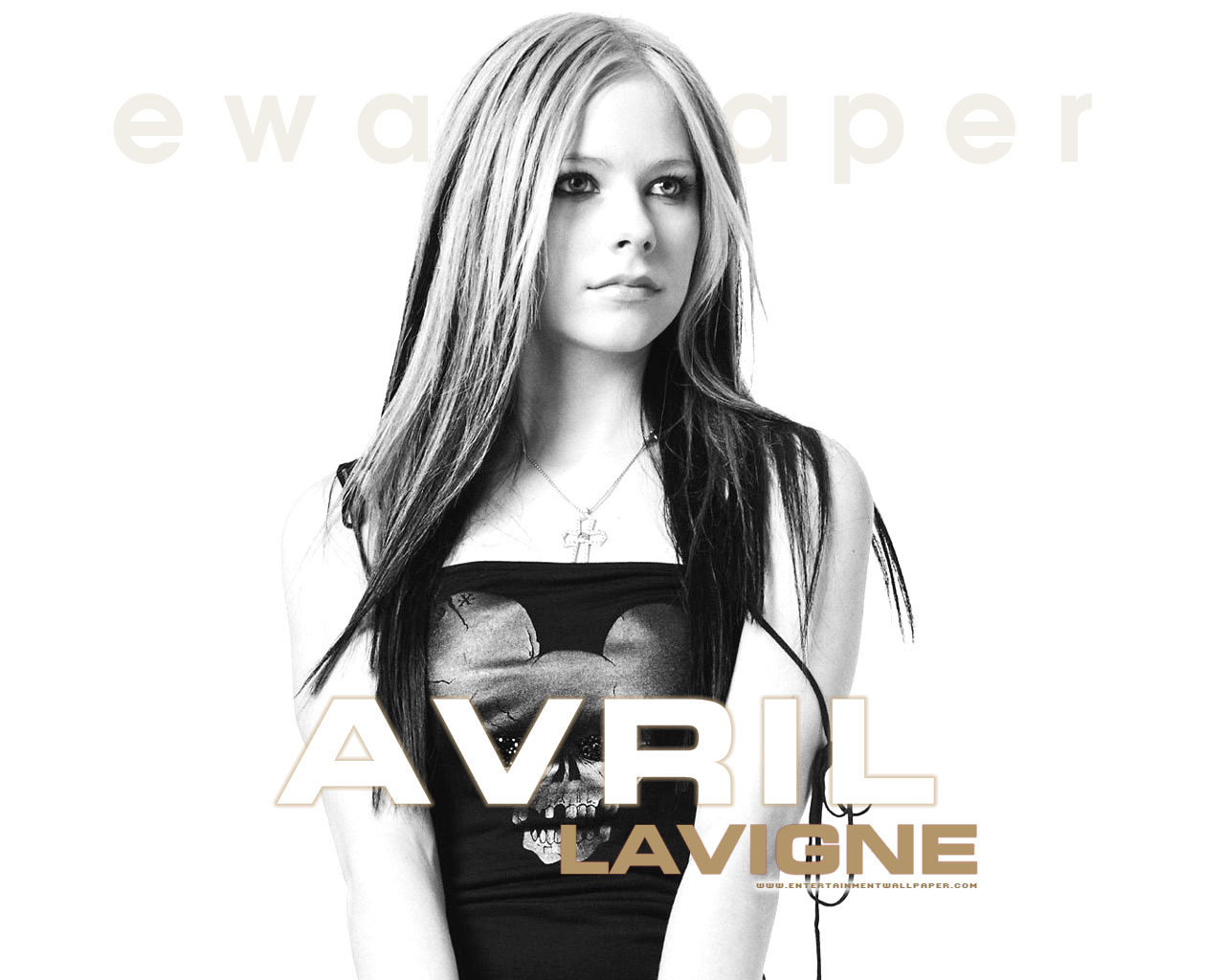 http://images1.fanpop.com/images/image_uploads/Avril-Lavigne-avril-lavigne-827031_1280_1024.jpg