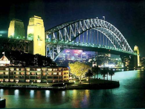  Sydney Harbour Bridge