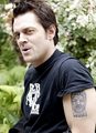 Johnny Knoxville showing us... - johnny-knoxville photo