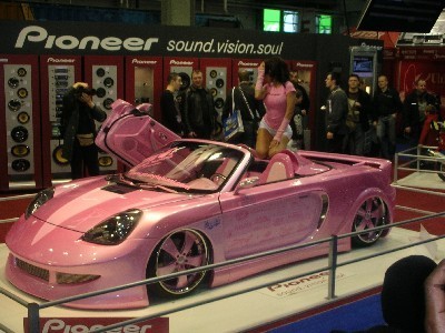  粉, 粉色 car