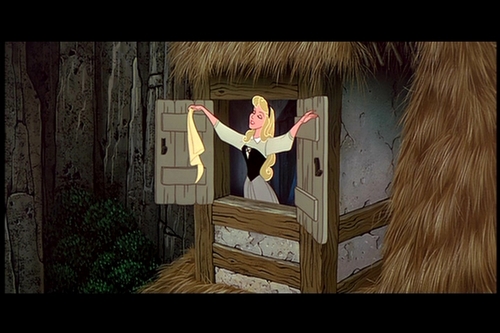  Princess Aurora bernyanyi