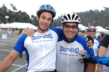 सक्रब्स bike team