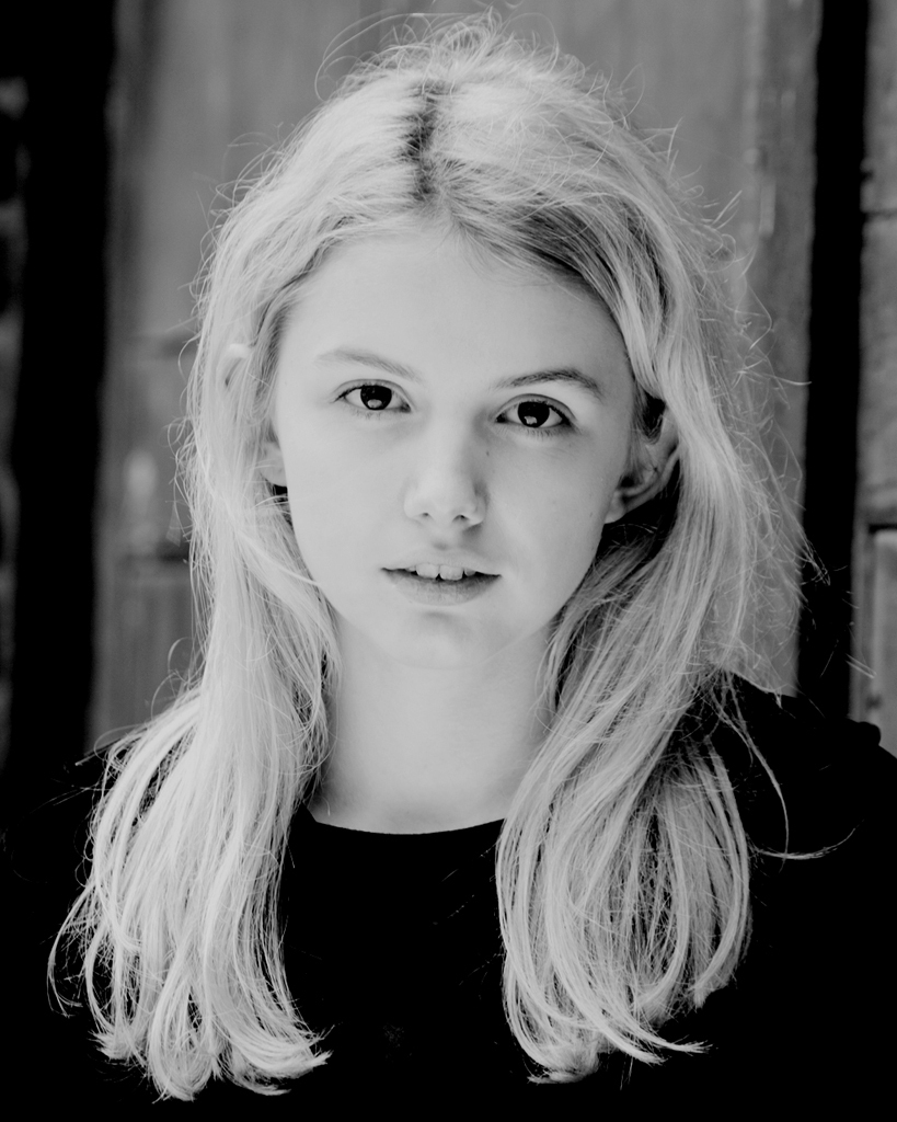 Pictures Of Hannah Murray Cassie Ainsworth Photo Fanpop