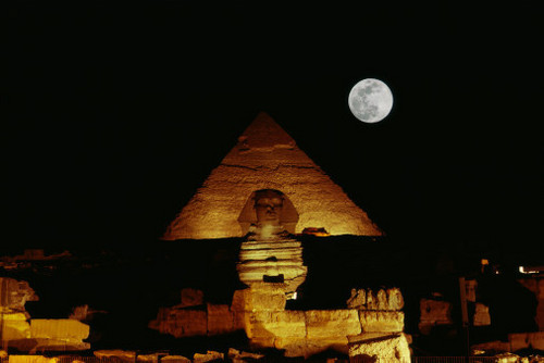  Giza at Night