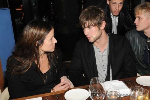  NYLON Young Hollywood dinner& party hosted द्वारा Blake & Leighton