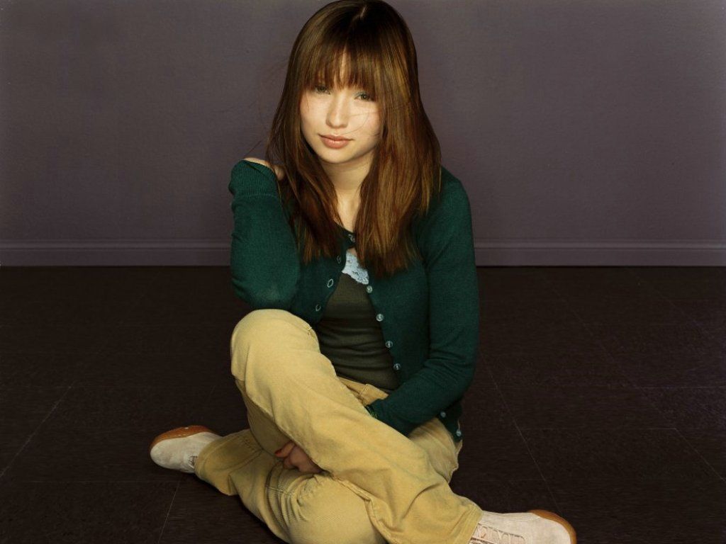 emily browning - Emily Browning Wallpaper (1360530) - Fanpop
