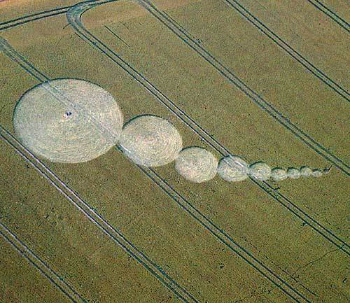 Crop-Circles-ufo-and-aliens-1485903-500-