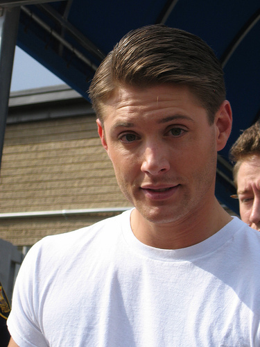  Jensen Signing Autographs - A Few Good Men