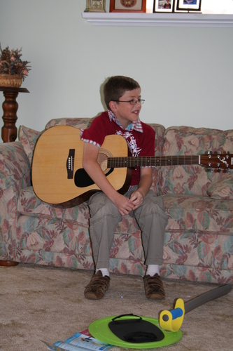  My Son playing violão, guitarra