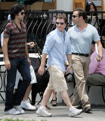  Kevin Connolly & The Cast of Entourage Film at Urth Caffe 06-16-08