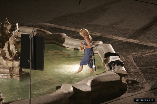  Kristen B. On the Set