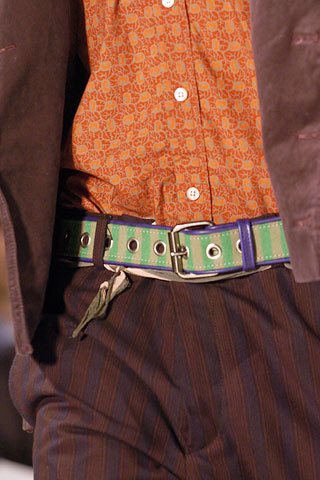  Marc द्वारा Marc Jacobs Fall 2005: Details