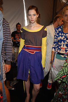  Marc によって Marc Jacobs Spring 2005: Backstage