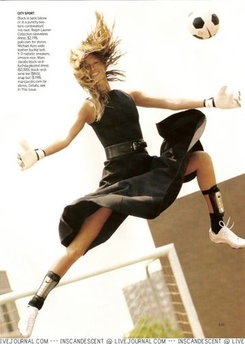  Vogue: September 2005 - Gisele Bundchen