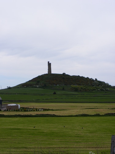  kastil, castle hill/almunbury bukit, hill fort