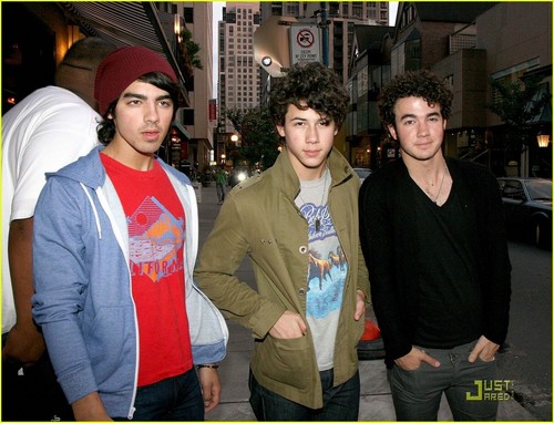  Jonas Brothers <3