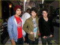 Jonas Brothers <3 - the-jonas-brothers photo