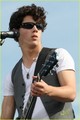 Nick Jonas (nice shades dude) - the-jonas-brothers photo