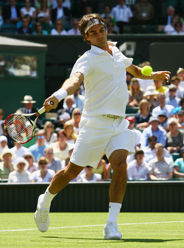 Wimbledon-2008-roger-federer-1645340-593-800.jpg