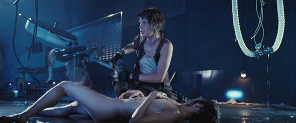 Resident evil nude scenes 🍓 Венис Грант и Ана Данилина топле