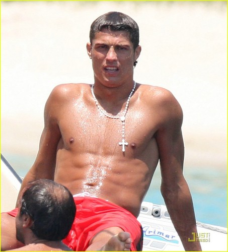  Ronaldo Shirtless on Holiday