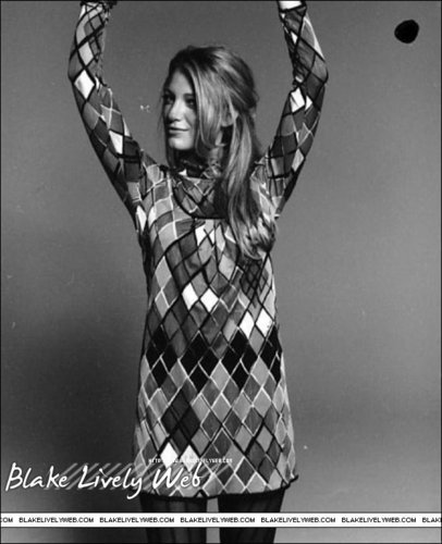  Blake outtakes from CosmoGirl!