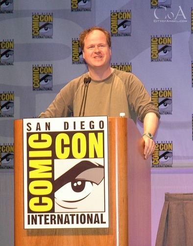  joss whedon at comic con 2004