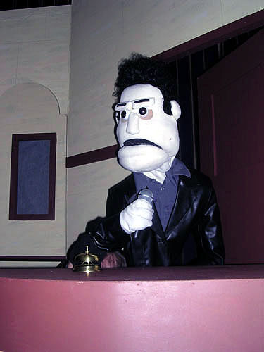  the ángel puppet at hyperion con