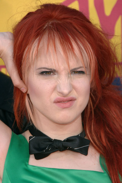 hayley williams hairstyle with bangs. paramore hayley williams