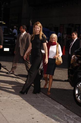  Anna arriving at Letterman