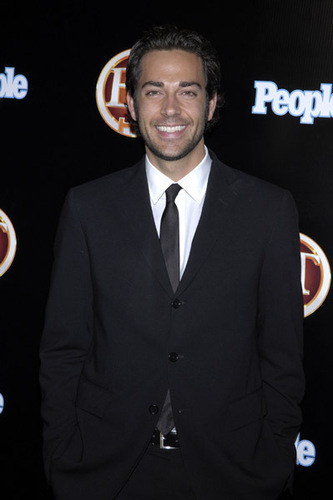  Zachary Levi at the Entertainment Tonight/People Emmy After-Party 2008