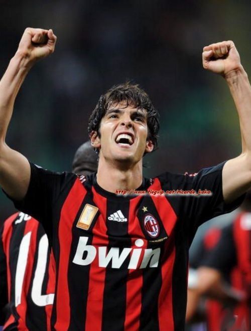 real madrid wallpaper 2010 kaka. real madrid wallpapers for pc.