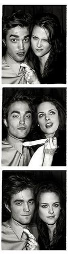  Robert Pattinson & Kristen Stewart