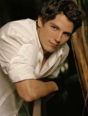 Sean Henry Faris born March 25 1982 is an American model and actor