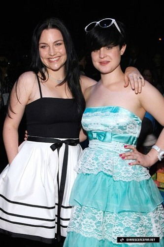  Amy Lee @ Betsey Johnson Spring 09 Fashion mostra