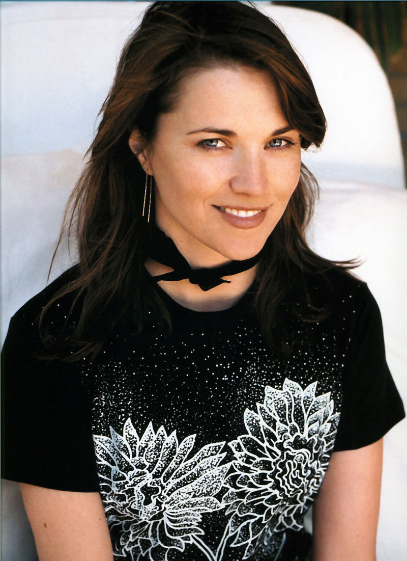 Lucy Lawless - Wallpaper Hot