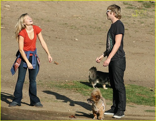  With Kristen 벨 in Los Angeles Park