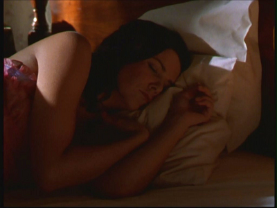  In the Season 3 premier, how many alarm clocks does Luke set in Lorelai's dream?