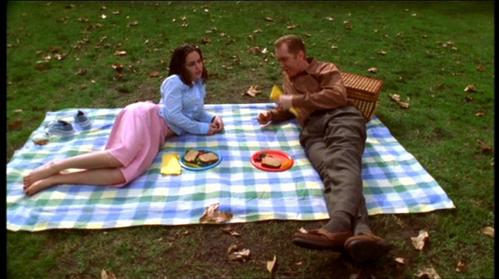  What dessert did the mayor bring with him to the picnic in Faith's dream?