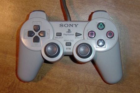  What was the first video game to require twin analog controls?