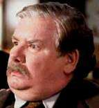  What did Vernon Dursley buy from the bakery during his lunch?