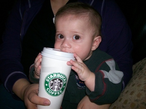  Baby Max drinking स्टारबक्स