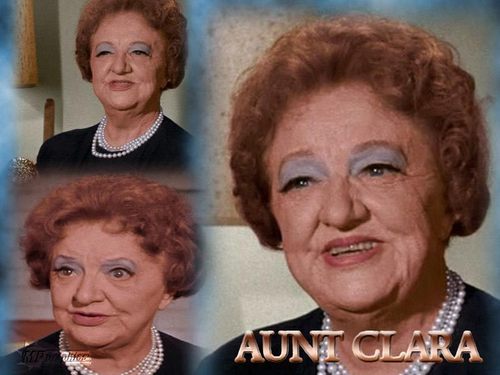  Cô vợ phù thủy - Aunt Clara