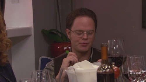  Dwight in ディナー Party