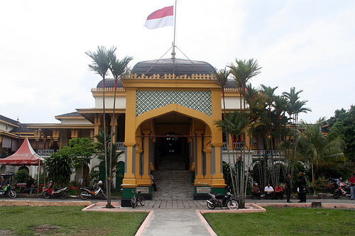  Istana Maimun