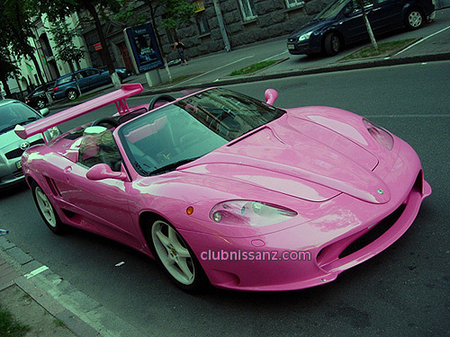  merah jambu Ferrari