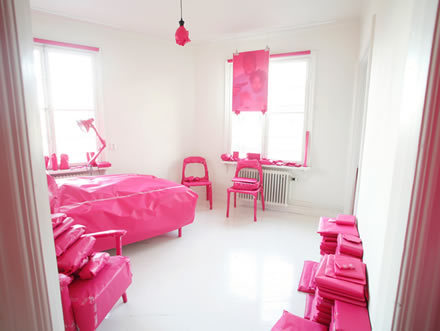  गुलाबी Room