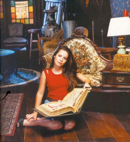  Piper Halliwell
