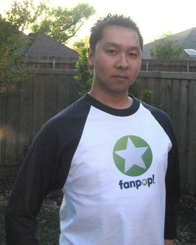  johnminh wears fanpop apparel